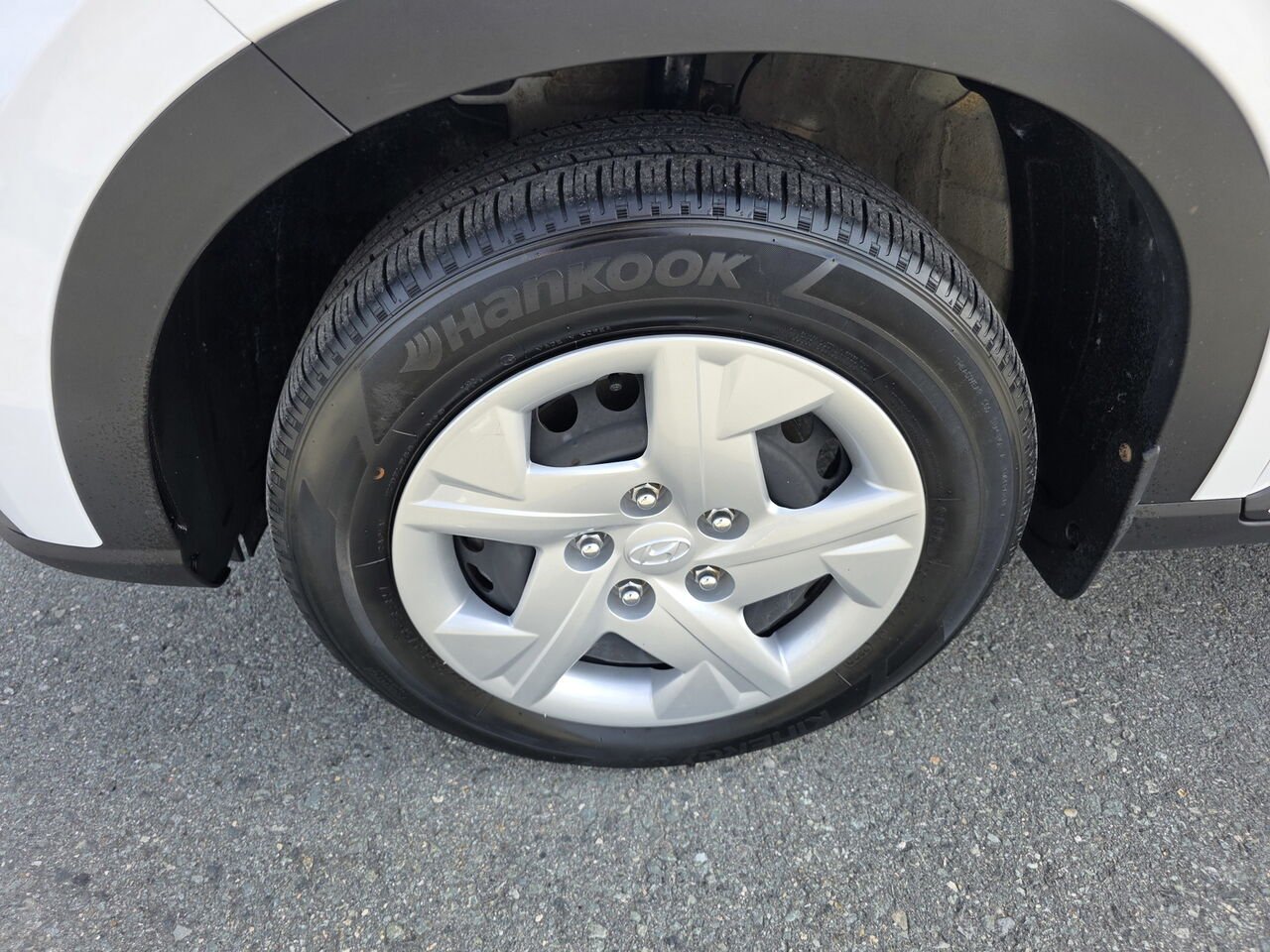 2021 Hyundai Venue Essential IVT avec couleur deux tons White Rouyn-Noranda - photo #49