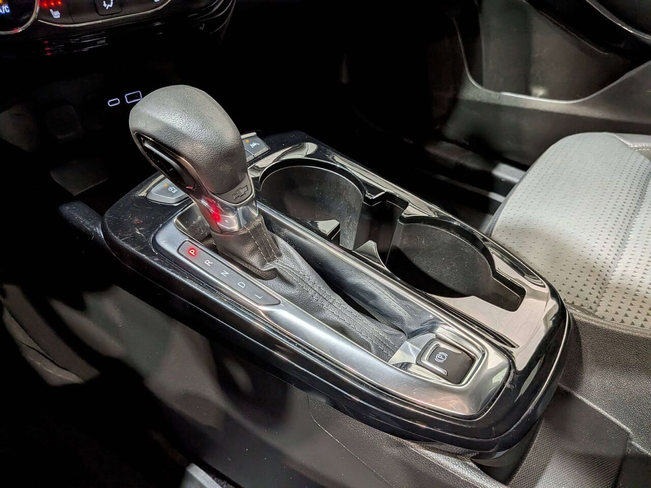 2025 Chevrolet Trax FWD 4dr LT Grey Val-David - photo #28