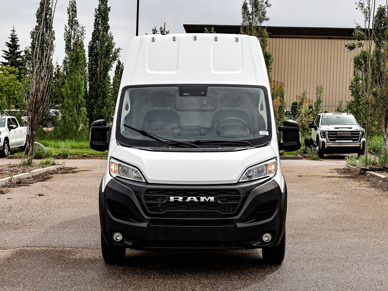 2024 Ram ProMaster Cargo Van Tradesman 3500 Super High Roof 159 WB w/Pass White Sherwood Park - photo #2