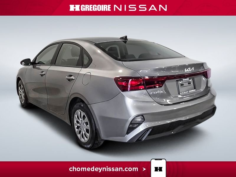 2024 Kia Forte Grey Laval - photo #5