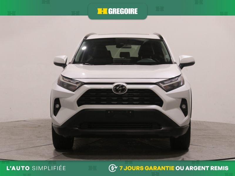 2023 Toyota Rav 4 White Saint-Eustache - photo #1