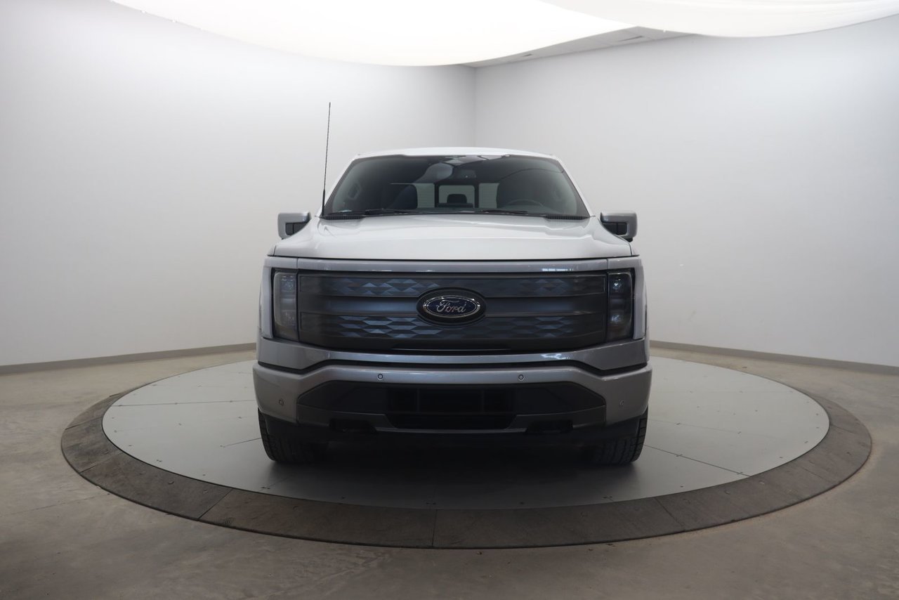 2023 Ford F-150 Lightning Black Baie-Comeau - photo #1