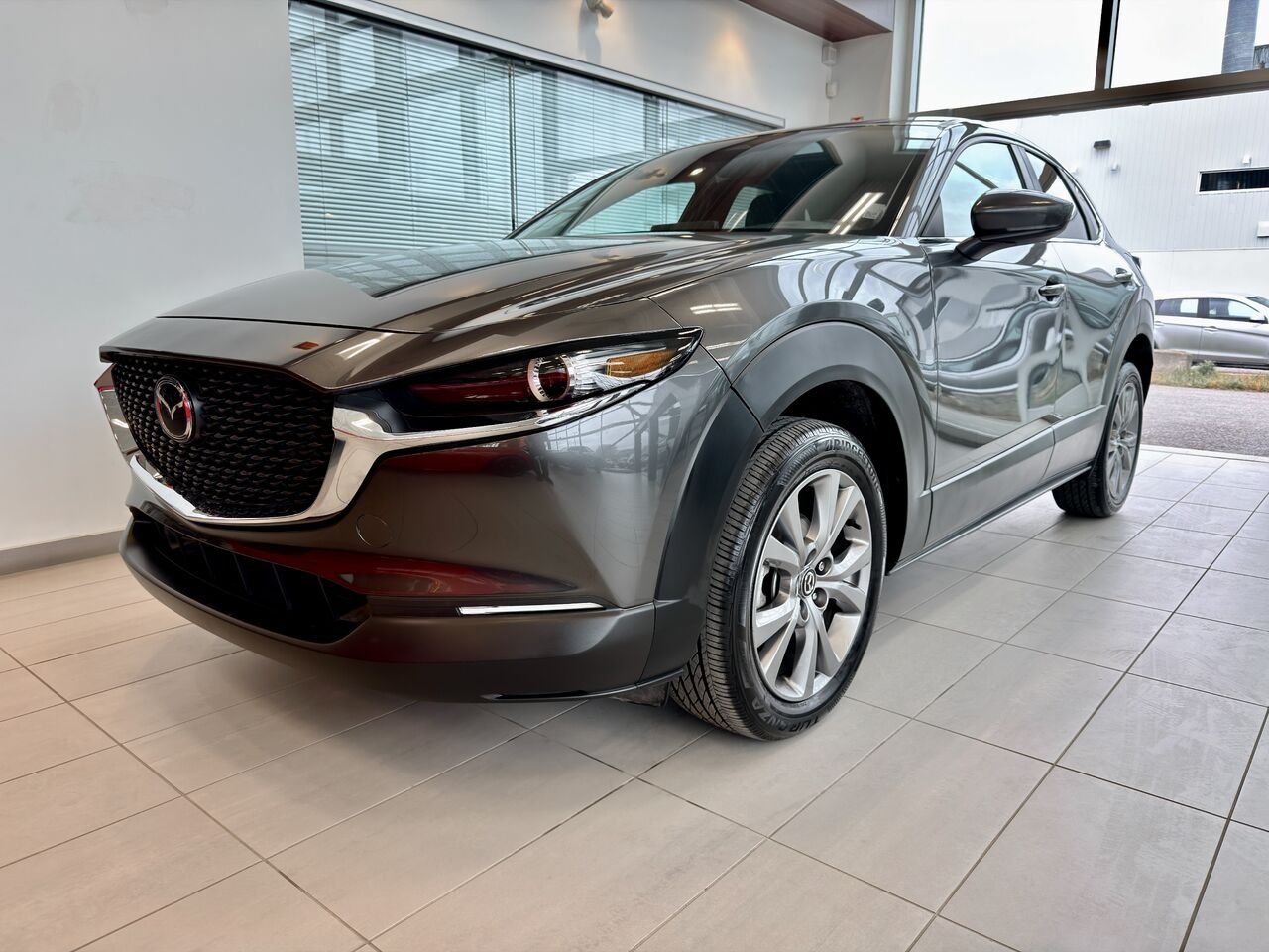 2024 Mazda CX-30 Grey Notre-Dame-des-Prairies - photo #2
