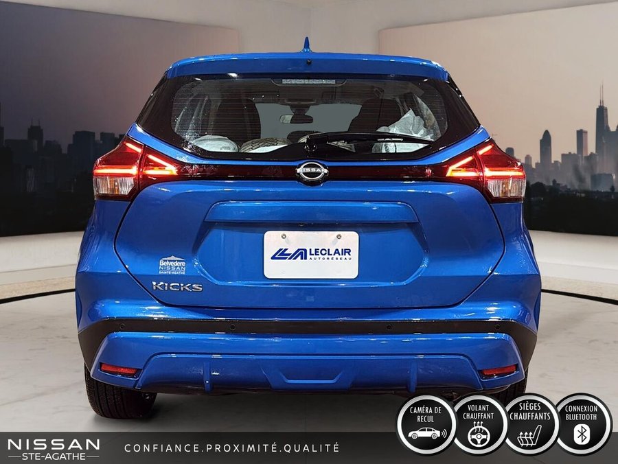 Nissan Kicks Play SV | 1 PROPRIÉTAIRE | JAMAIS ACCIDENTÉ | BANCS CHAUFFANTS | VOLANT CHAUFFANT 2025 Bleu