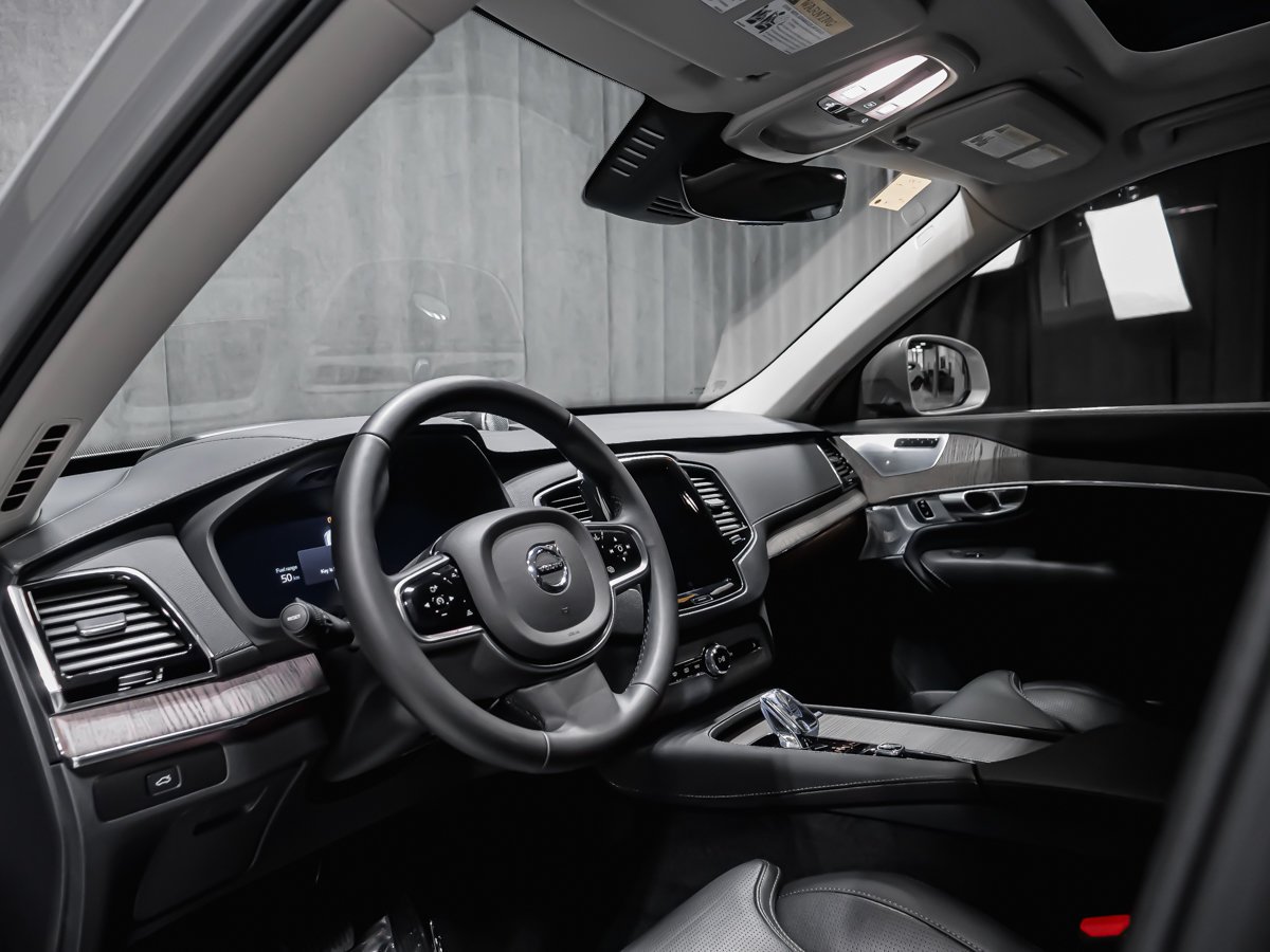 Volvo XC90 B6 ULTIMATE BRIGHT BOWERS & WILKINS 2024 Argent Montréal - photo #5