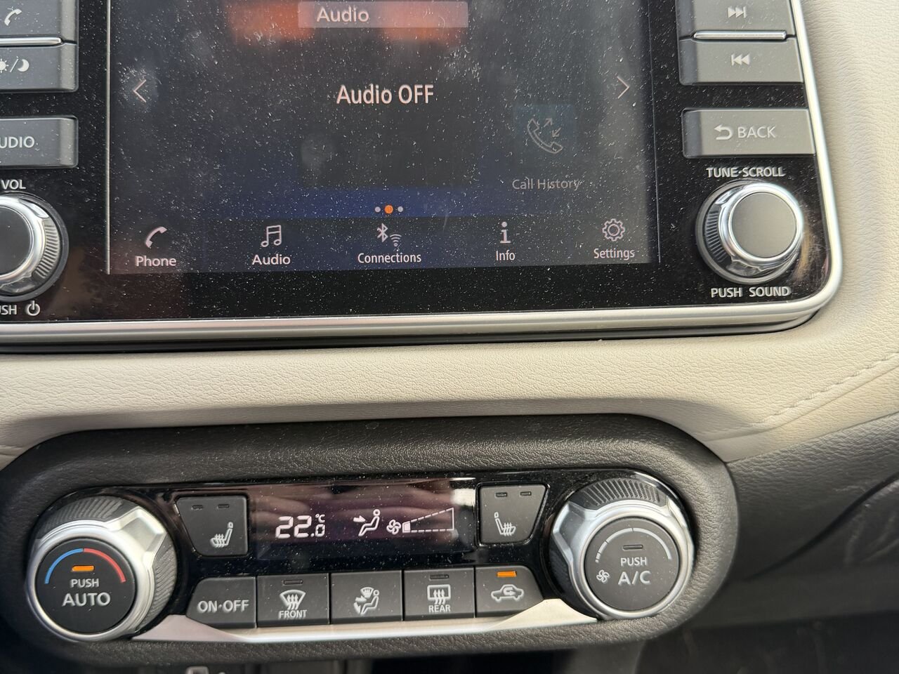 2021 Nissan Versa Red Châteauguay - photo #19