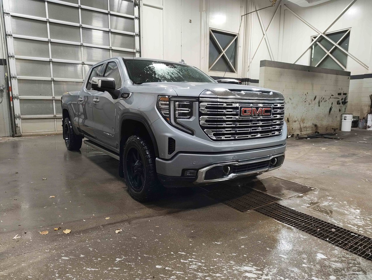 2026 GMC Sierra 1500 4WD Crew Cab 157 Denali Grey Sherwood Park - photo #2