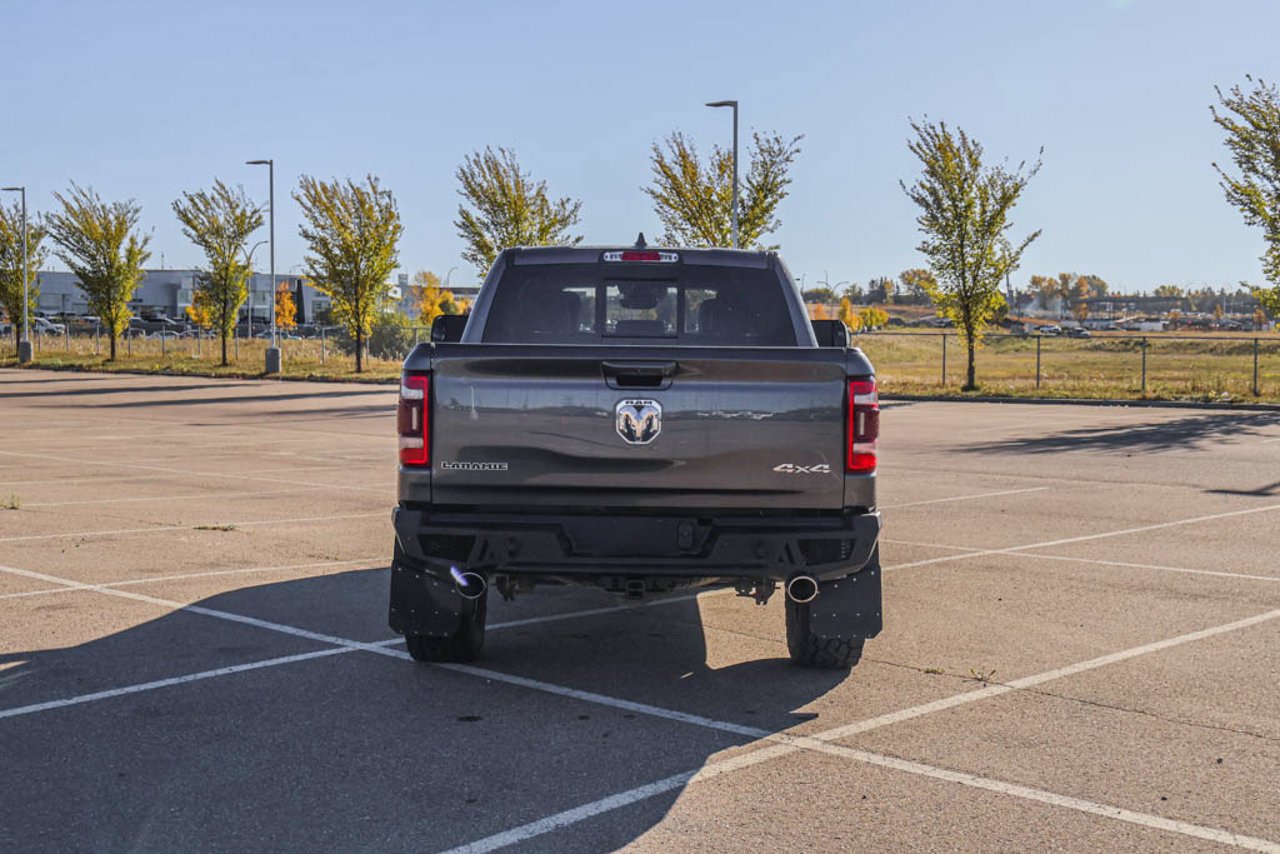 2022 Ram 1500 Laramie 4x4 Crew Cab 5'7 Box Grey Sherwood Park - photo #6