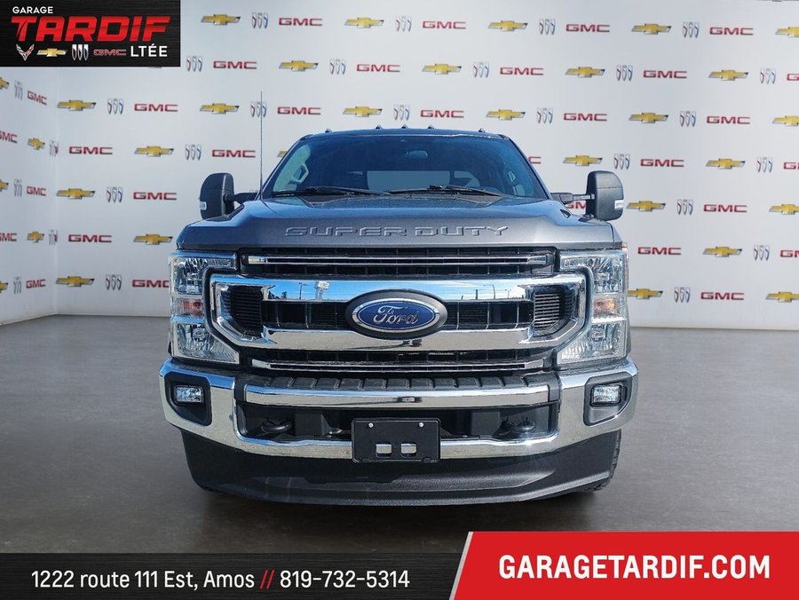 Ford F-250 Super Duty 4WD Crew Cab 176'' WB 2022 Gris