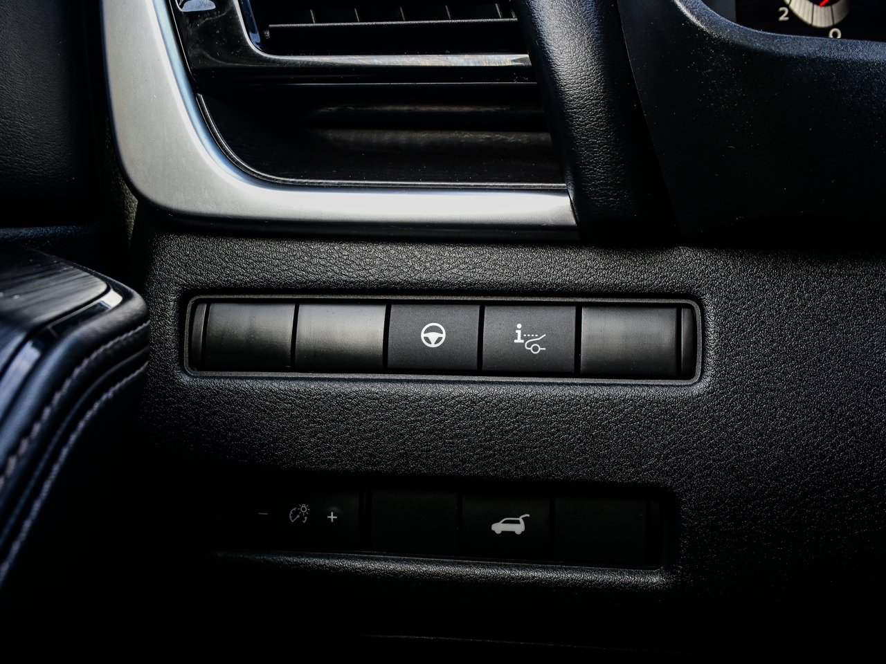 2021 Nissan Rogue AWD Platinum Black Sherwood Park - photo #20