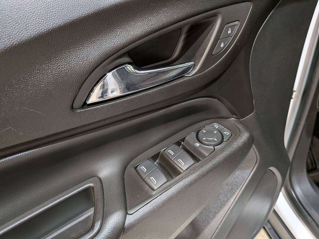 2023 Chevrolet Equinox AWD 4dr LT White Val-David - photo #30