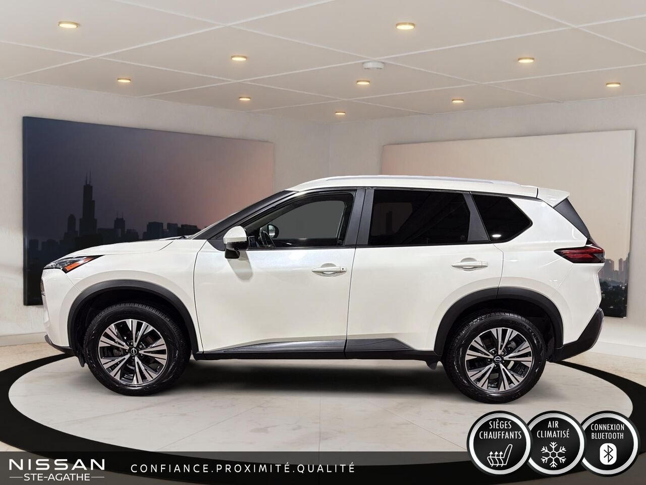Nissan Rogue SV TI | SEULEMENT 27 125 KM | ENSEMBLE TOIT OUVRANT | SIÈGES CHAUFFANTS 2023 Blanc Saint-Jérôme - photo #5