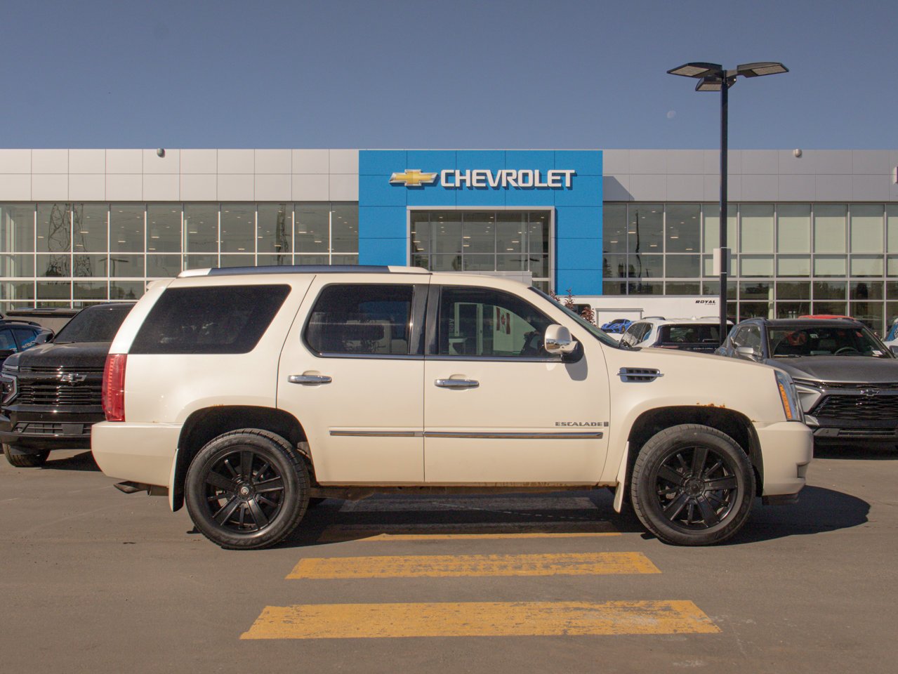 2008 Cadillac Escalade AWD 4dr White Sherwood Park - photo #12
