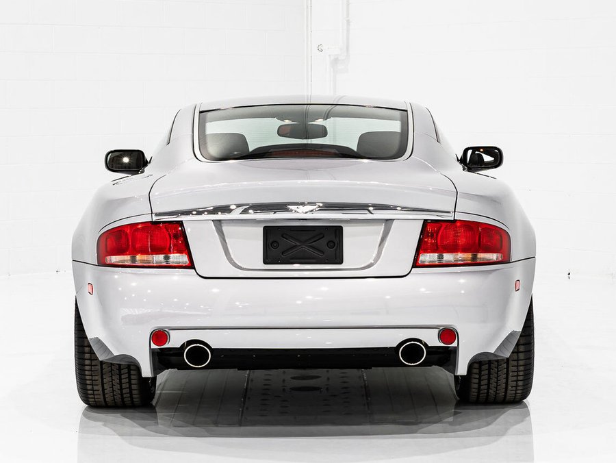 Aston Martin Vanquish 2003 2003 Gris