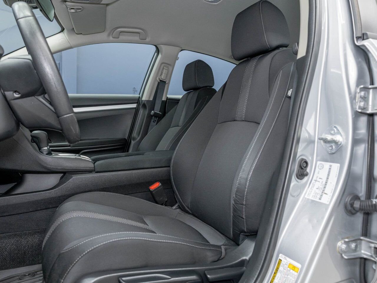 Honda Civic LX AUTOMATIQUE *SIEGES CHAUF* CARPLAY *GR SECURITE 2021 Gris Saint-Jérôme - photo #9