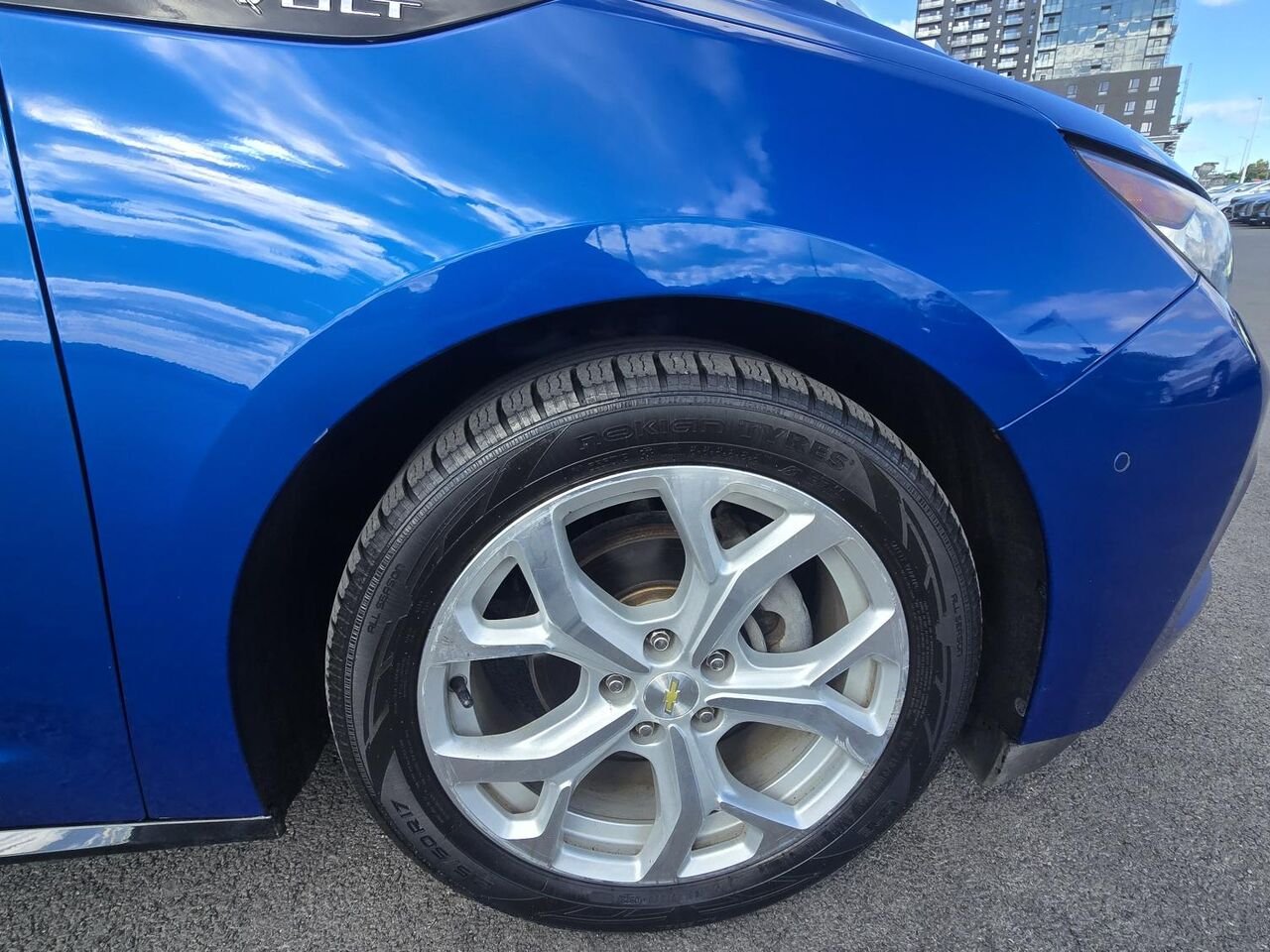 2017 Chevrolet Volt Premier Blue Laval - photo #4