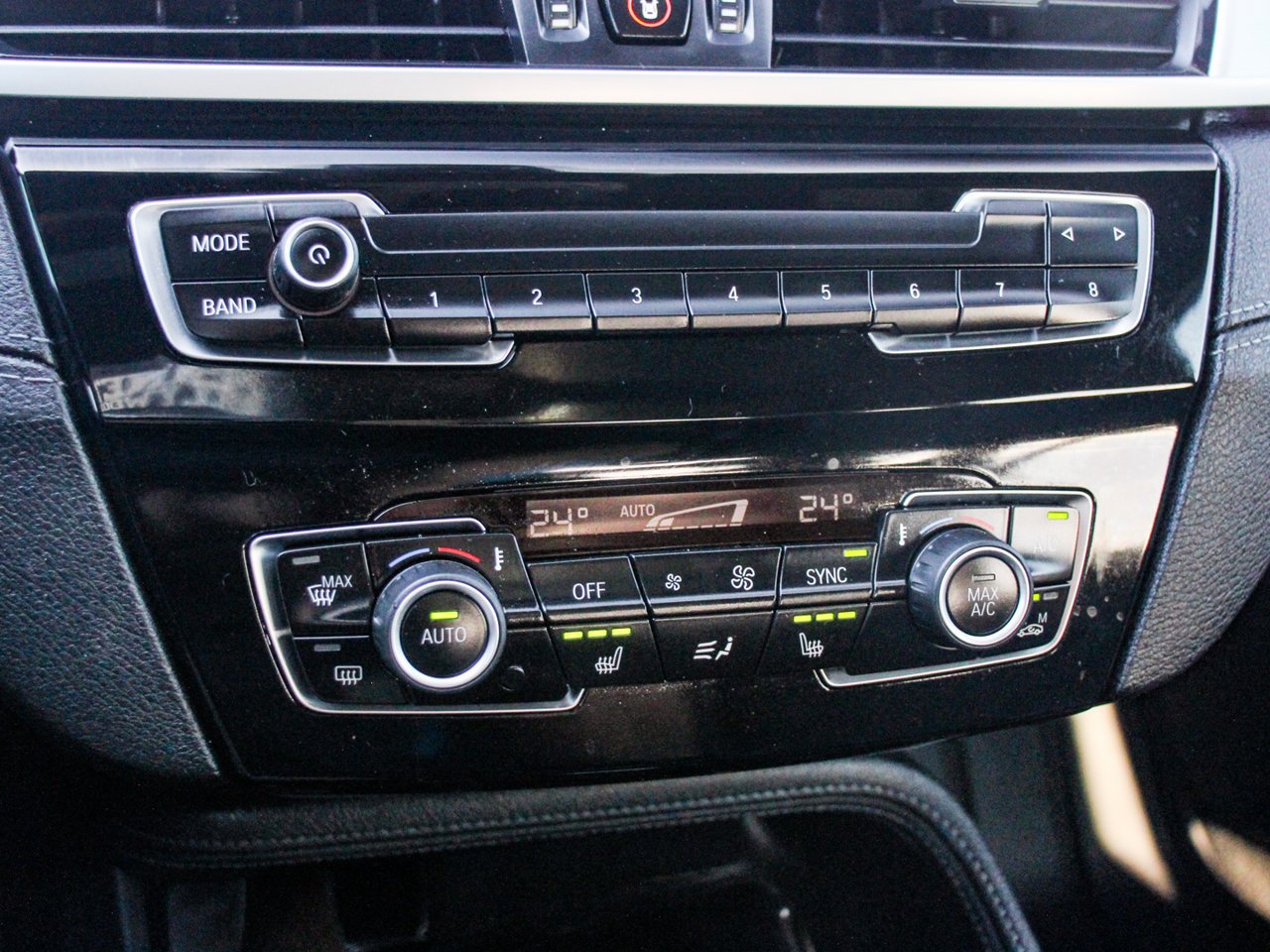 2021 BMW X1 xDrive28i Sports Activity Vehicle Black Sherwood Park - photo #24
