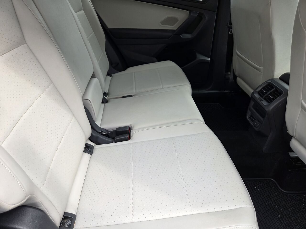 VOLKSWAGEN TIGUAN 2019 Noir Mont-Laurier - photo #12
