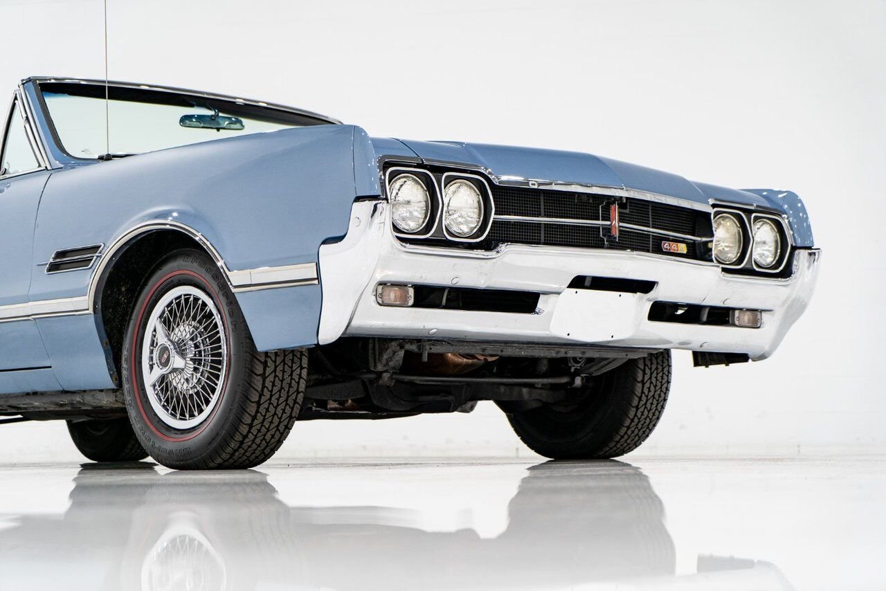 Oldsmobile 442 PRIX EN USD | Matching# 400cu.in. 4-Speed 1966 Bleu Montréal - photo #38