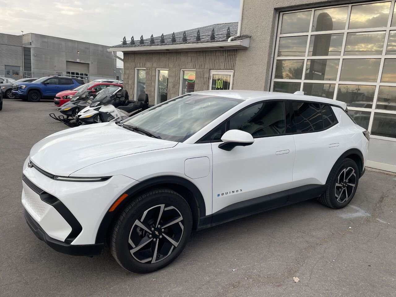 Chevrolet Equinox EV 2026 Blanc Longueuil, - photo #11
