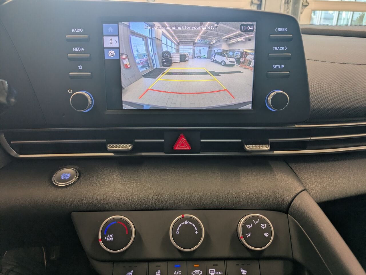 2024 Hyundai Elantra Grey Gatineau - photo #9