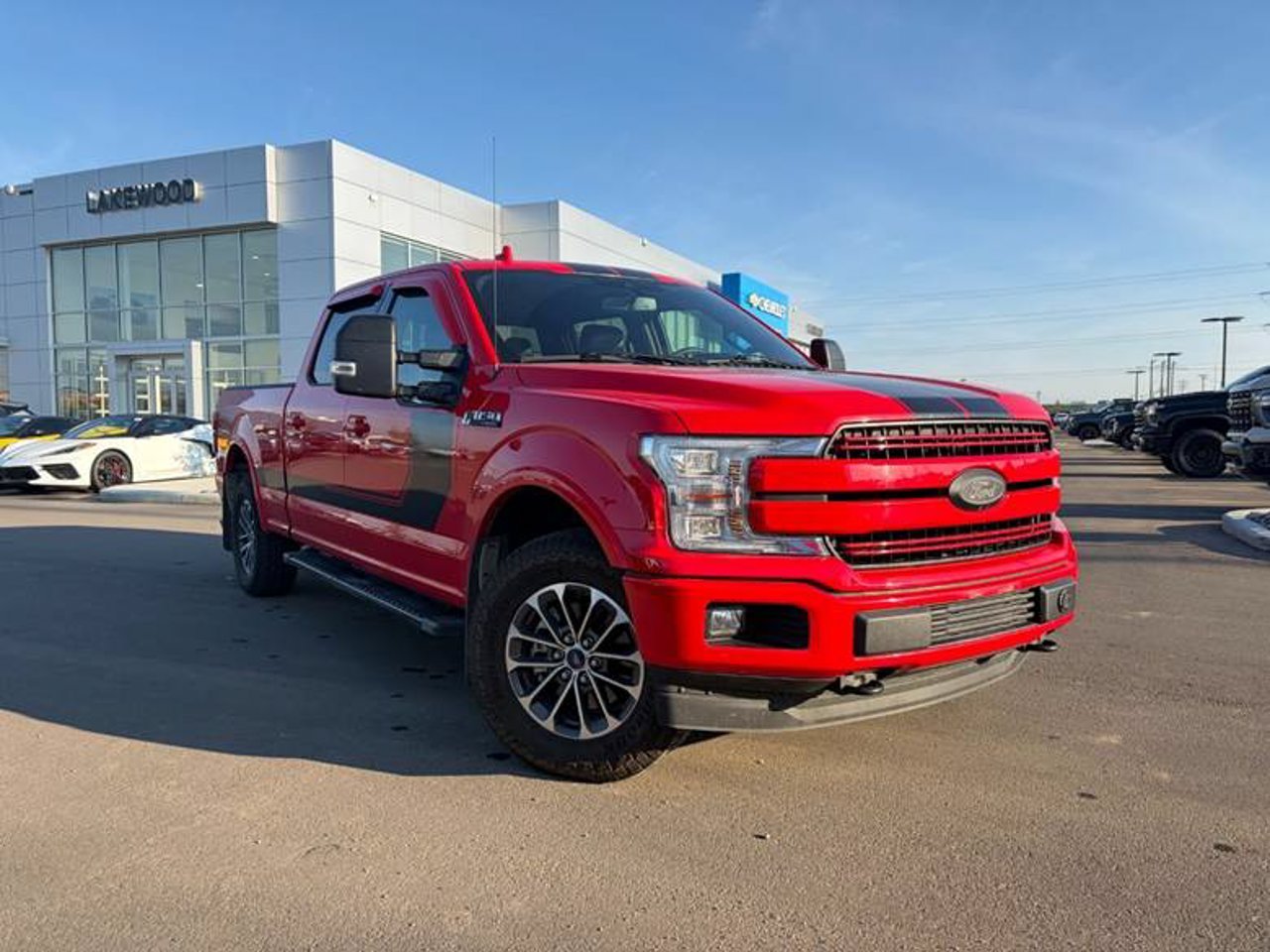 2018 Ford F-150 LARIAT 4WD SuperCrew 5.5' Box Red Sherwood Park - photo #1