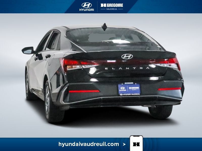 2025 Hyundai Elantra Black Blainville - photo #7