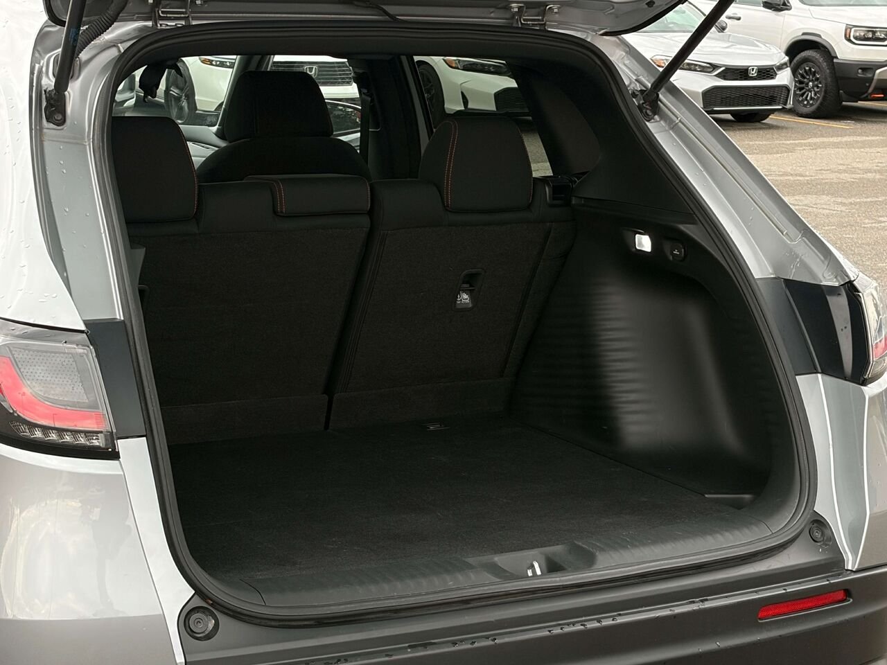 Honda HR-V Sport 2025 Gris Gatineau - photo #18