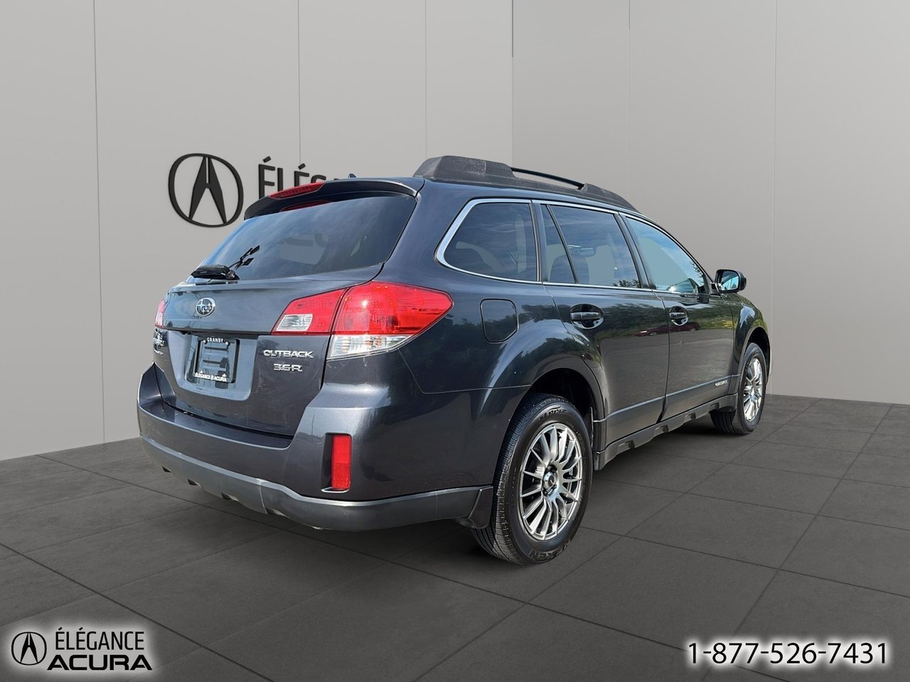 2013 Subaru Outback Familiale 5 portes, boîte automatique, 3.6R avec Groupe Limité | 26079A Green Granby - photo #4