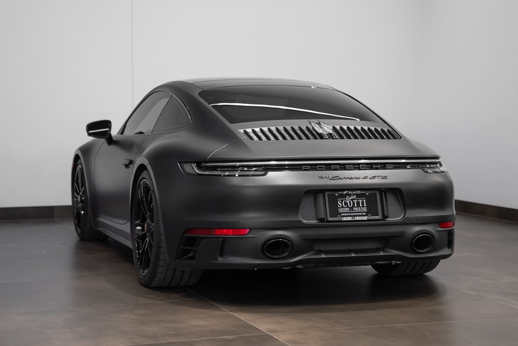 Porsche 911 Carrera 4 GTS 2024 Noir Kirkland - photo #5