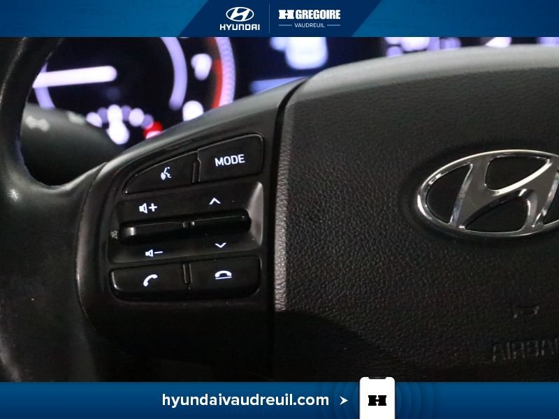 2021 Hyundai Venue Red Vaudreuil-Dorion - photo #20