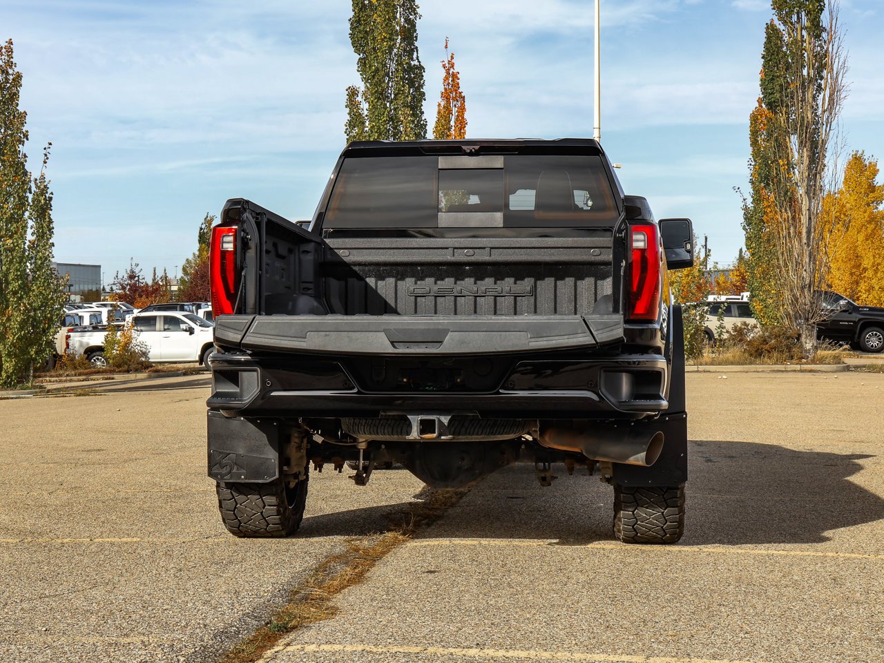 2024 GMC Sierra 3500HD 4WD Crew Cab 159 Denali Ultimate Black Sherwood Park - photo #8