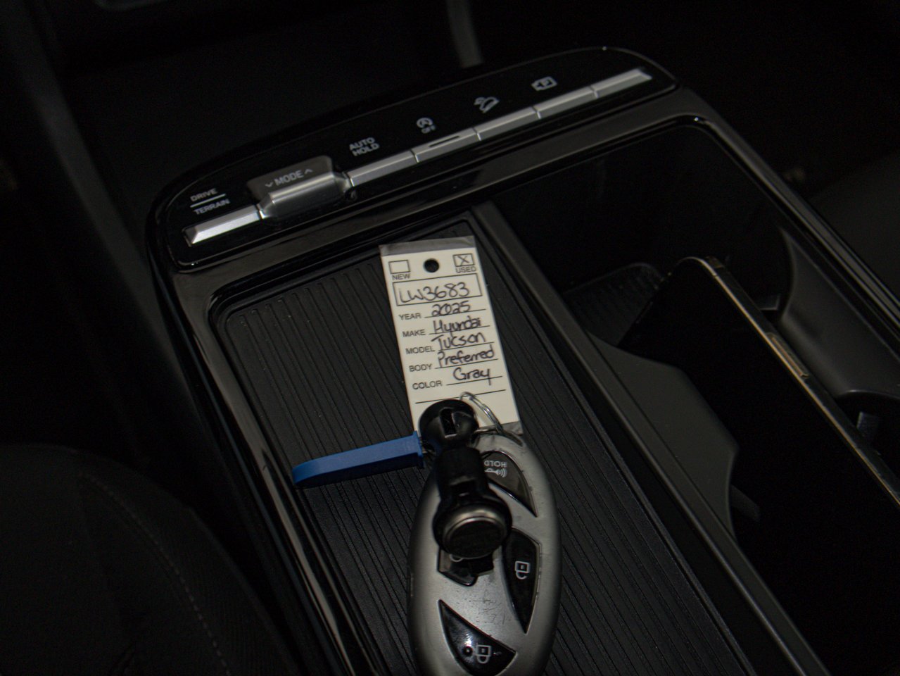 2025 Hyundai Tucson Preferred AWD Grey Sherwood Park - photo #32