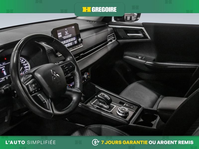 Mitsubishi Outlander 2023 Noir Saint-Eustache - photo #11