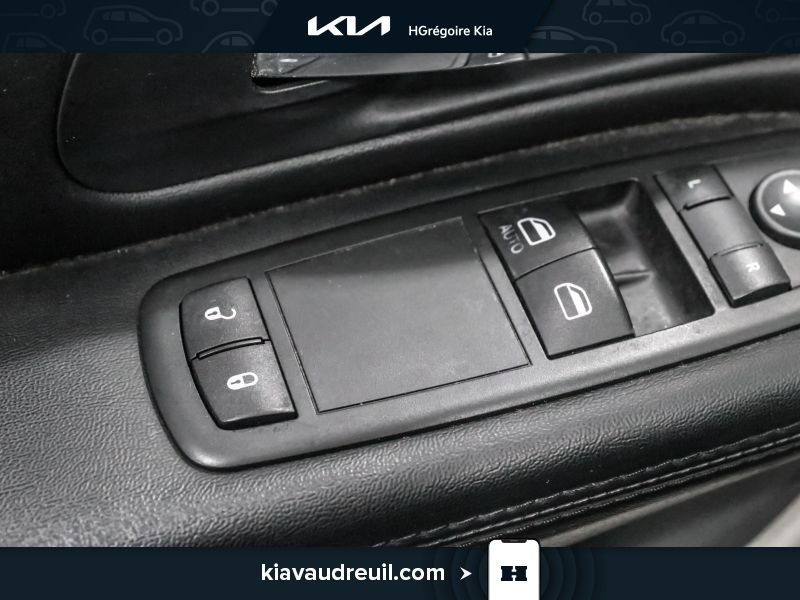 Dodge GR Caravan 2015 Gris Laval - photo #10