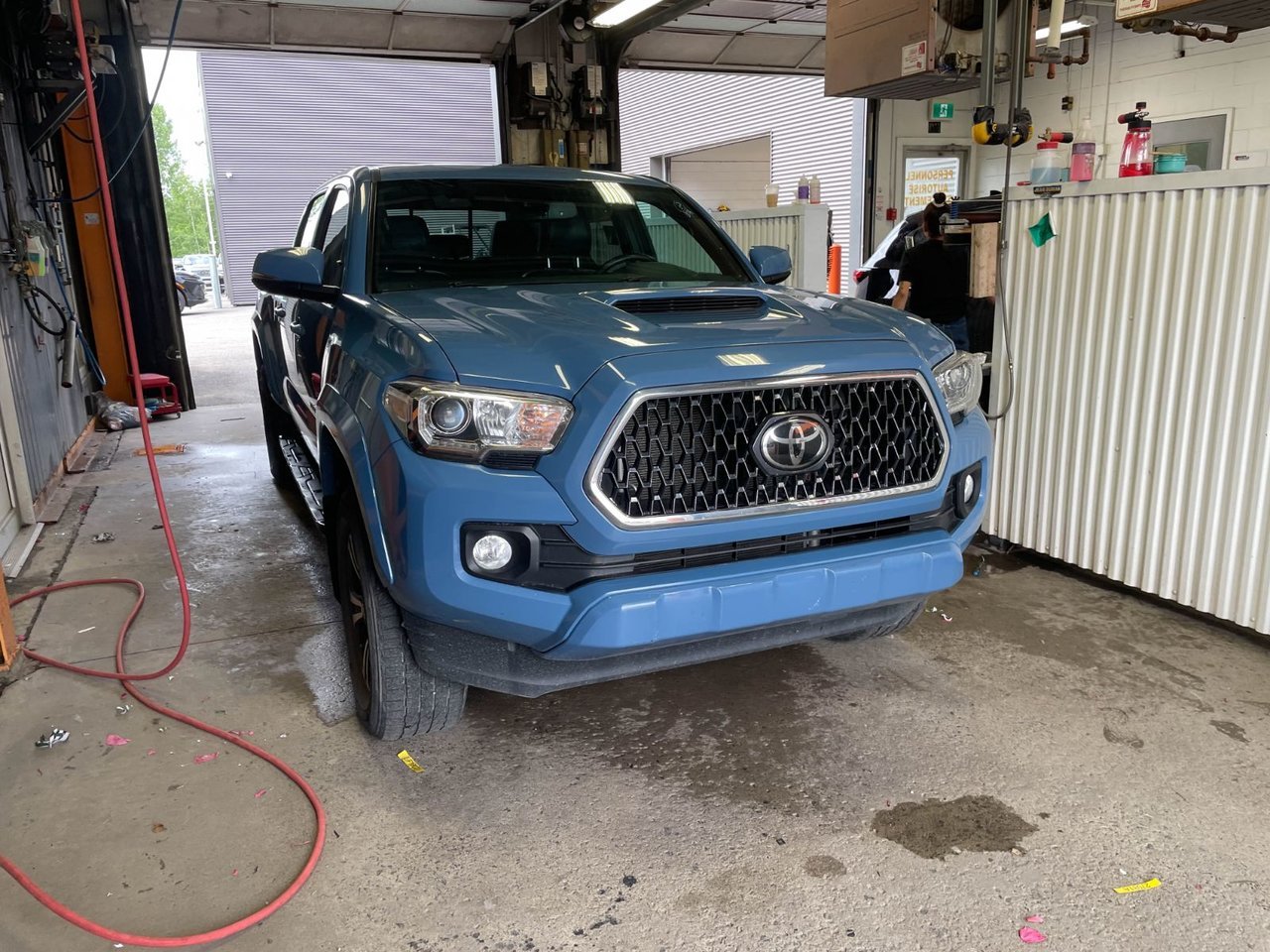 Toyota Tacoma SR5 TRD SPORT 4X4 *TOIT* NAV CUIR SIÈGES CHAUFF 2019 Bleu Saint-Jérôme - photo #11