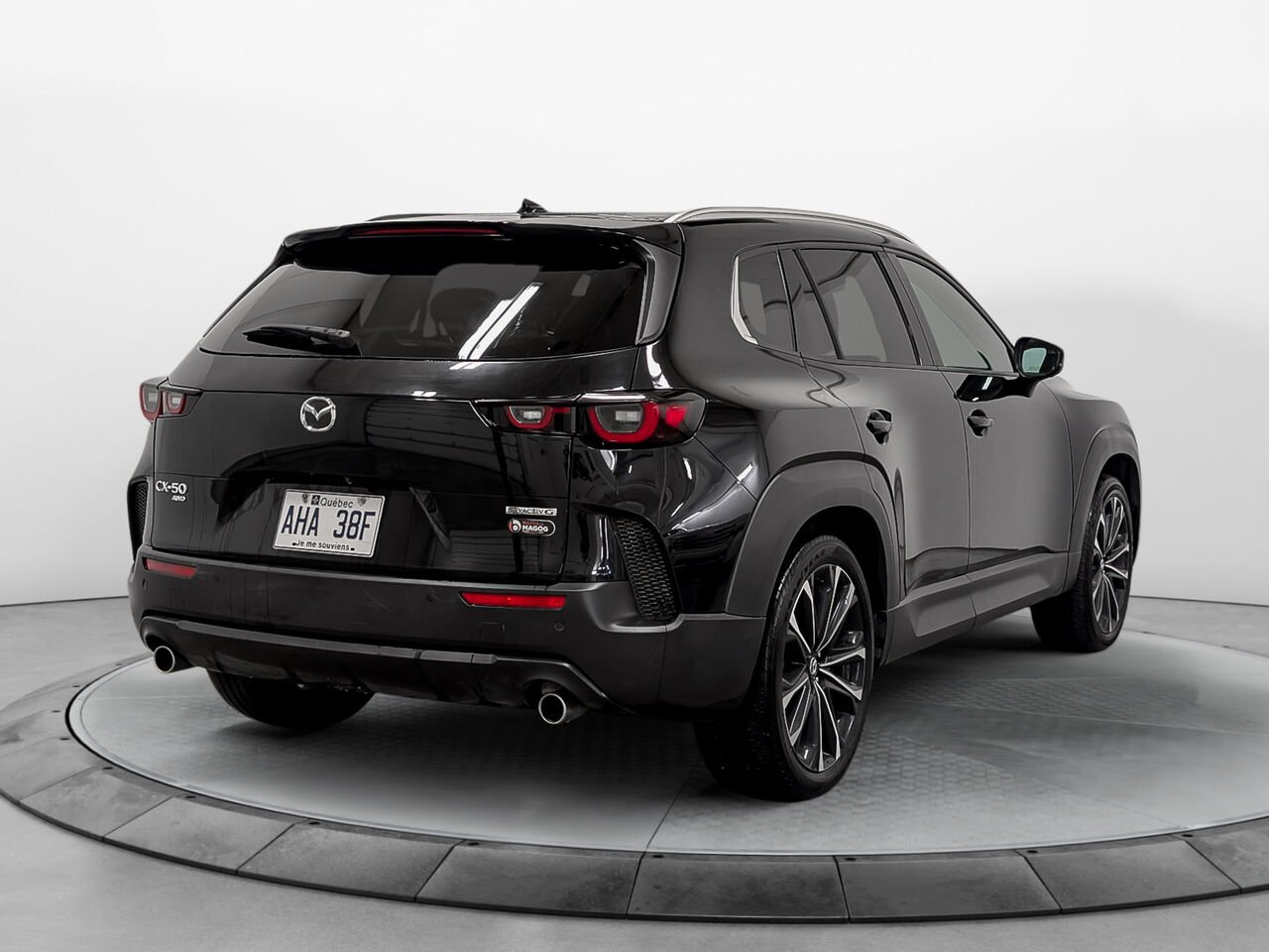 2024 Mazda CX-50 AWD GT Toit Pano Cuir Black Sherbrooke - photo #3