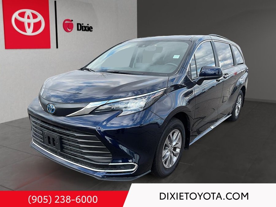 2024 Toyota Sienna HYBRID XLE FWD Blue