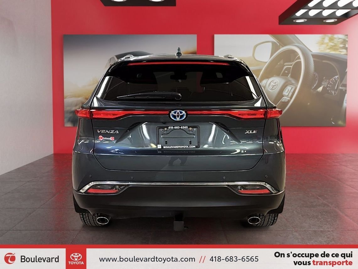2024 Toyota Venza 98389A-95 | XLE Blue Québec - photo #4