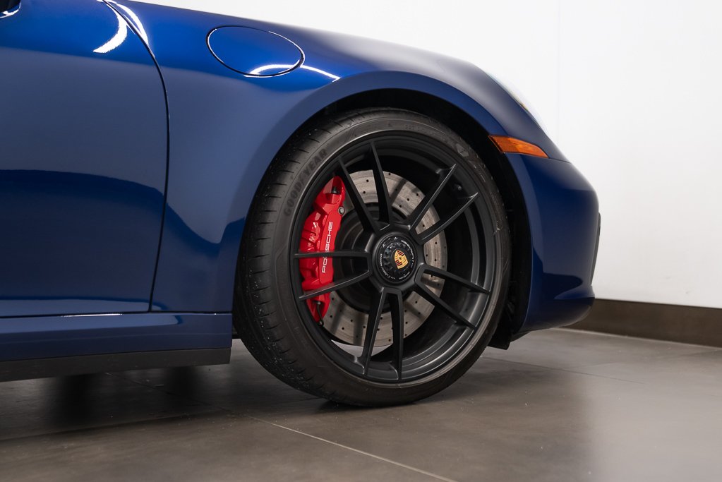 Porsche 911 Carrera 4 GTS Coupe 2023 Bleu Kirkland - photo #6