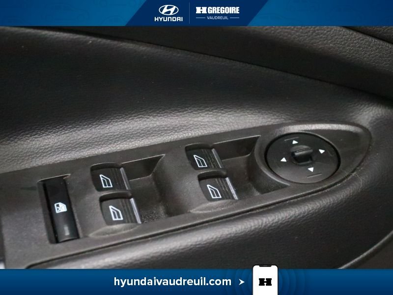 2019 Ford Escape Black Laval - photo #16