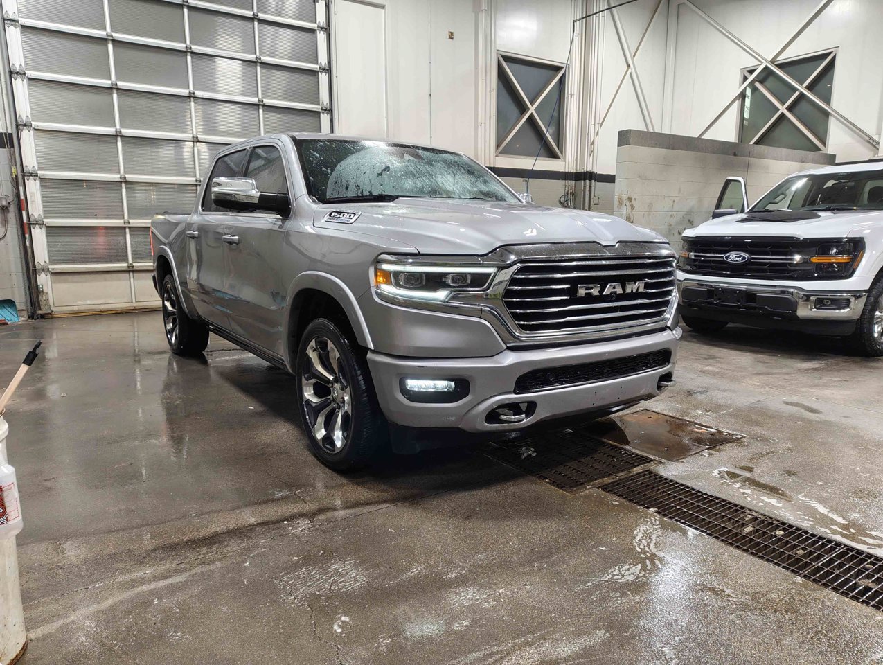 2023 Ram 1500 Limited Longhorn 4x4 Crew Cab 5'7 Box Grey Sherwood Park - photo #2