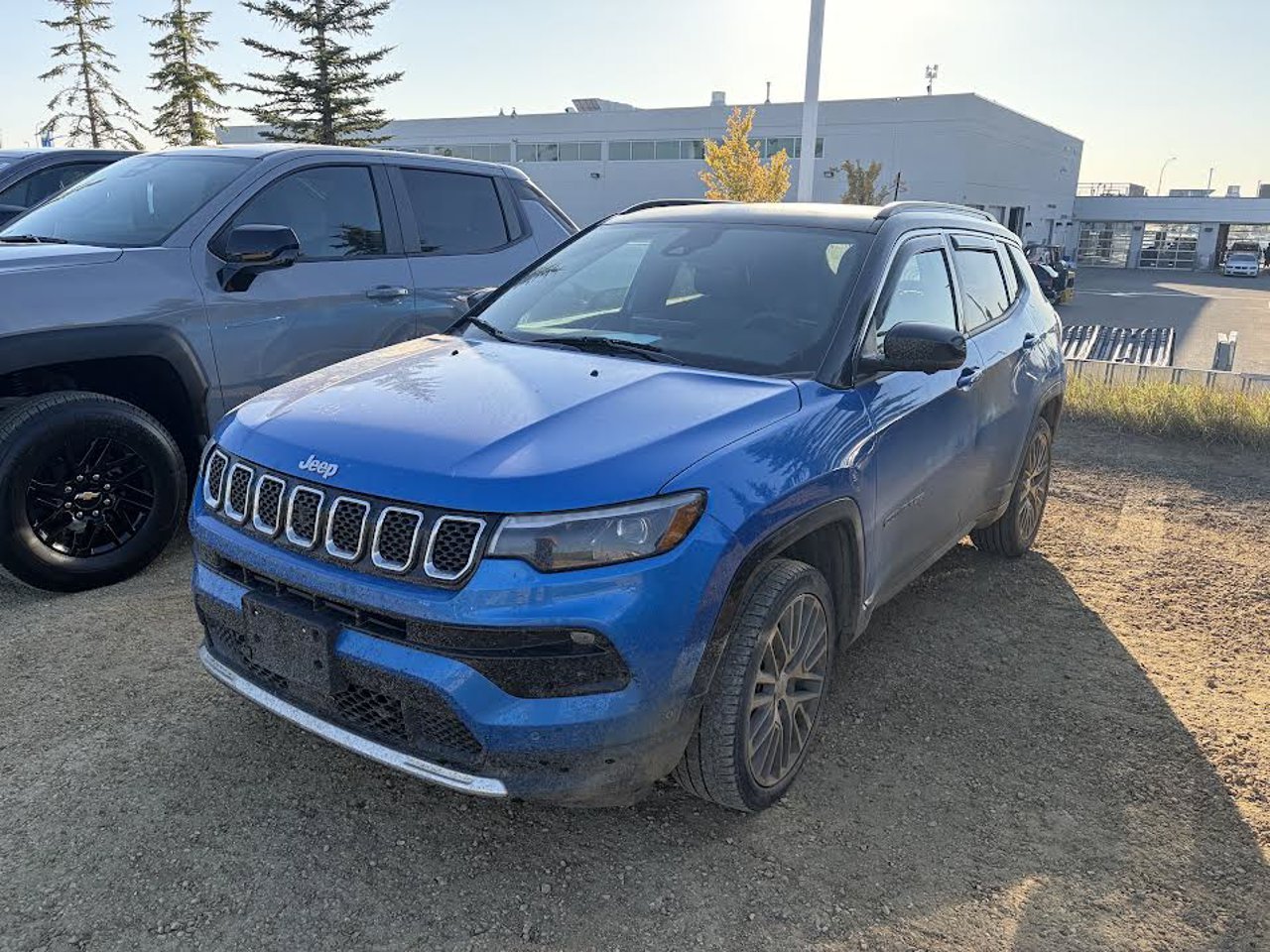 2023 Jeep Compass Limited 4x4 Blue Sherwood Park - photo #2