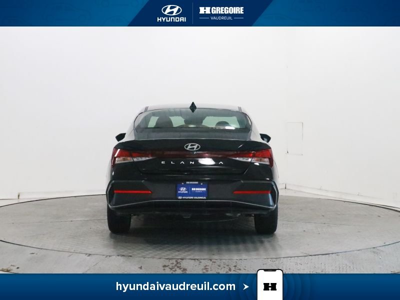 2025 Hyundai Elantra Black Laval - photo #8