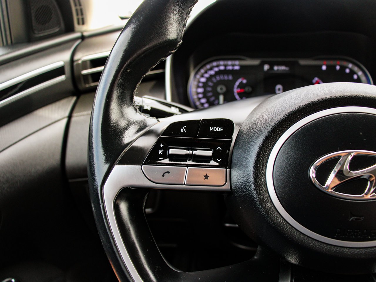 2023 Hyundai Tucson Preferred AWD White Sherwood Park - photo #18