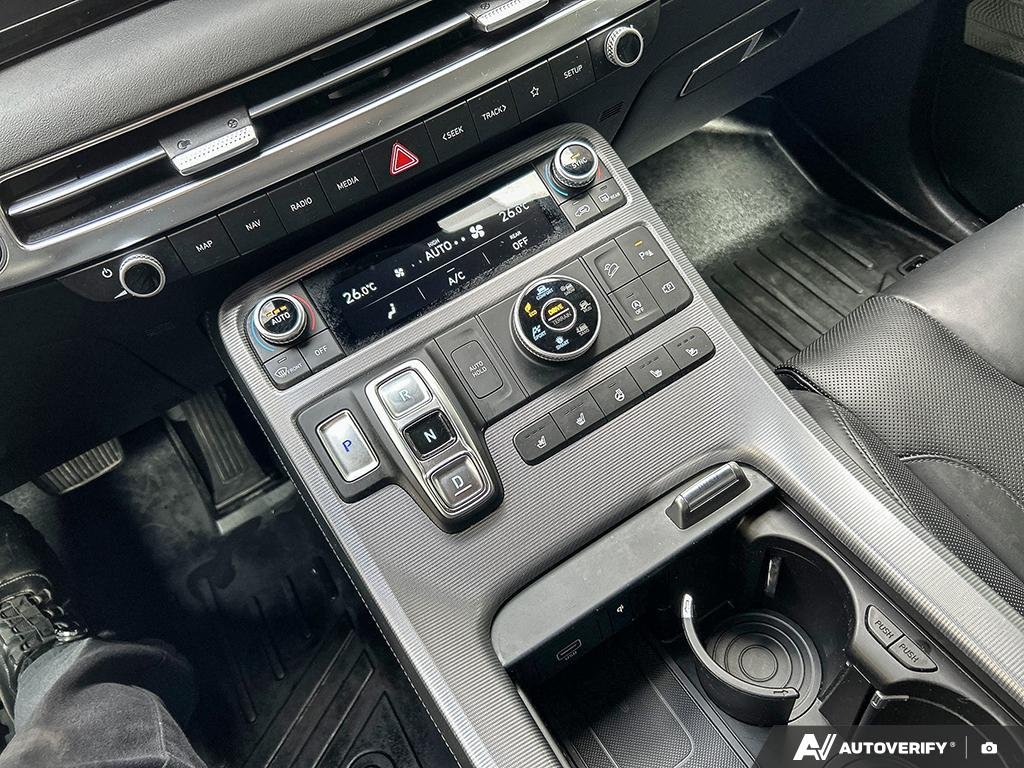 2023 Hyundai Palisade 2700008A | Ultimate Calligraphy, very low kms! Edmonton - photo #17