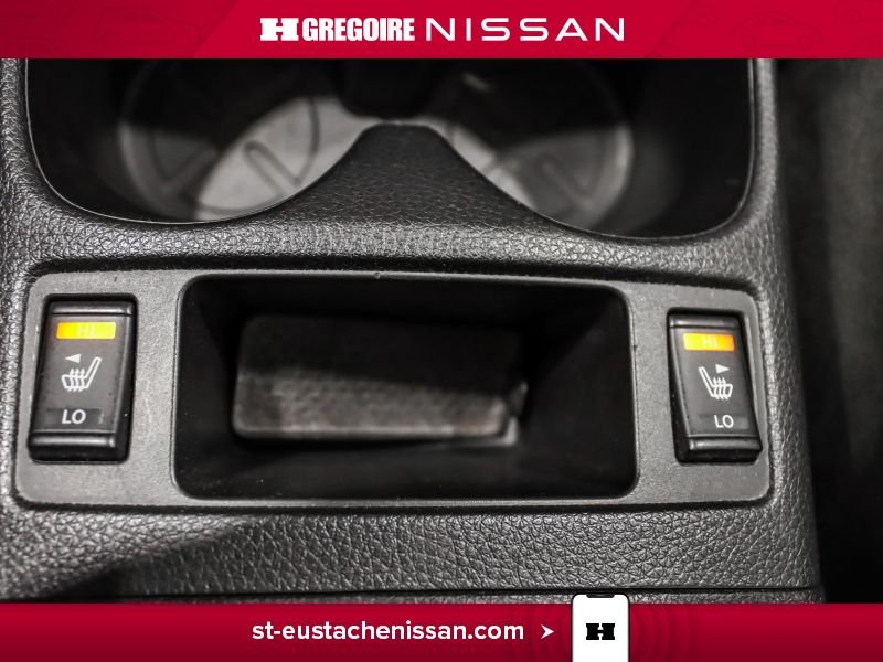 2019 Nissan Qashqai Red Laval - photo #24