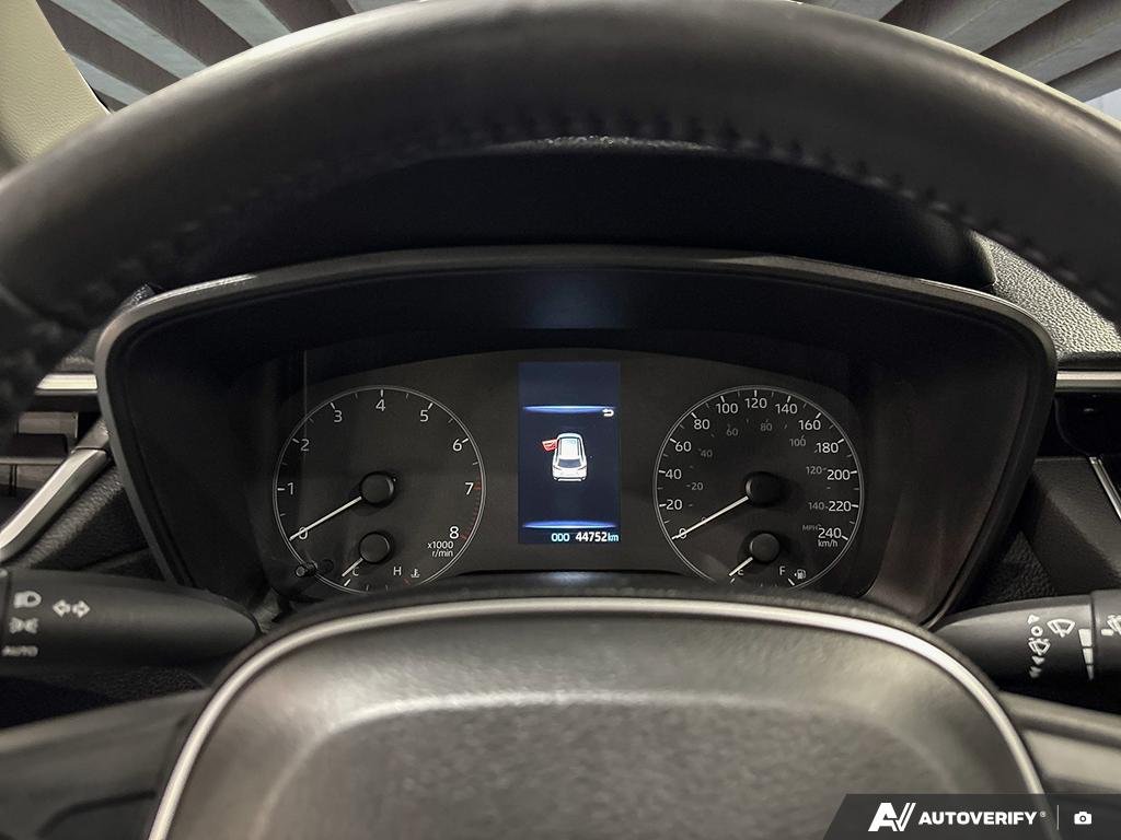 2023 Toyota Corolla Cross 2602006A | LE Silver Edmonton - photo #13