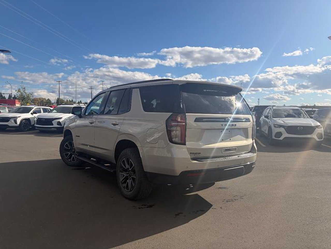 2024 Chevrolet Tahoe 4WD 4dr Z71 Empire Beige Metallic Sherwood Park - photo #3