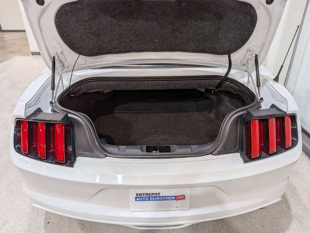 Ford Mustang 2dr Conv V6 2015 Blanc Val-David - photo #8